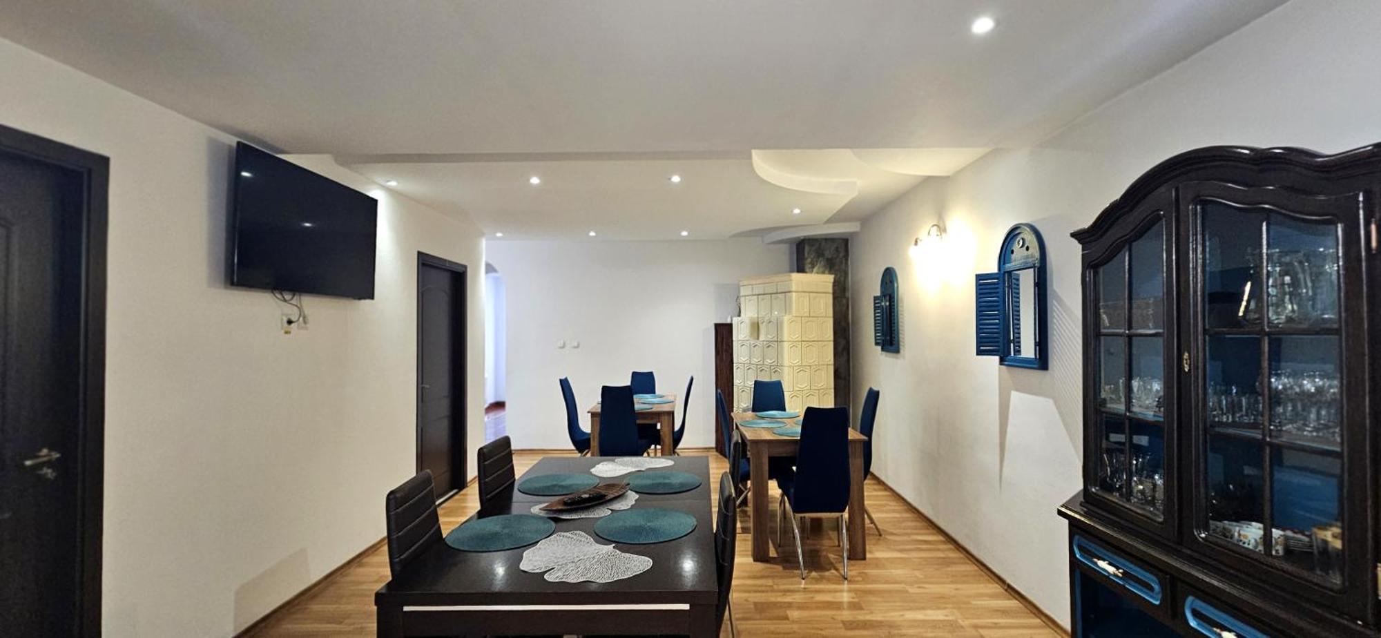 Hillside Hotel Oradea Buitenkant foto